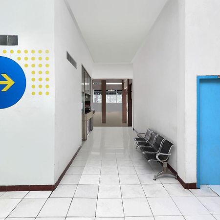 Spot On 2289 Hotel Saudara Tegal  Zewnętrze zdjęcie