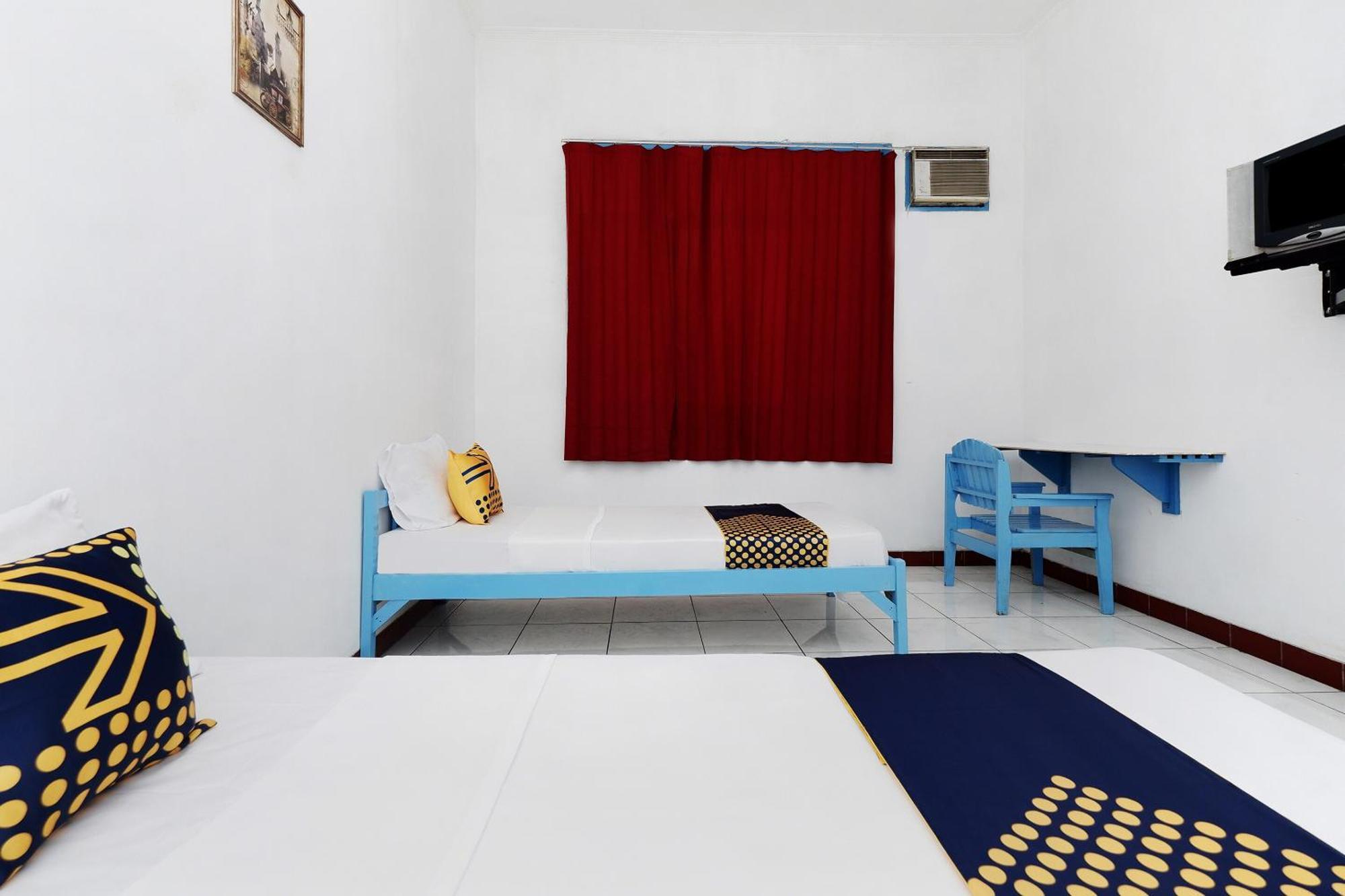 Spot On 2289 Hotel Saudara Tegal  Zewnętrze zdjęcie