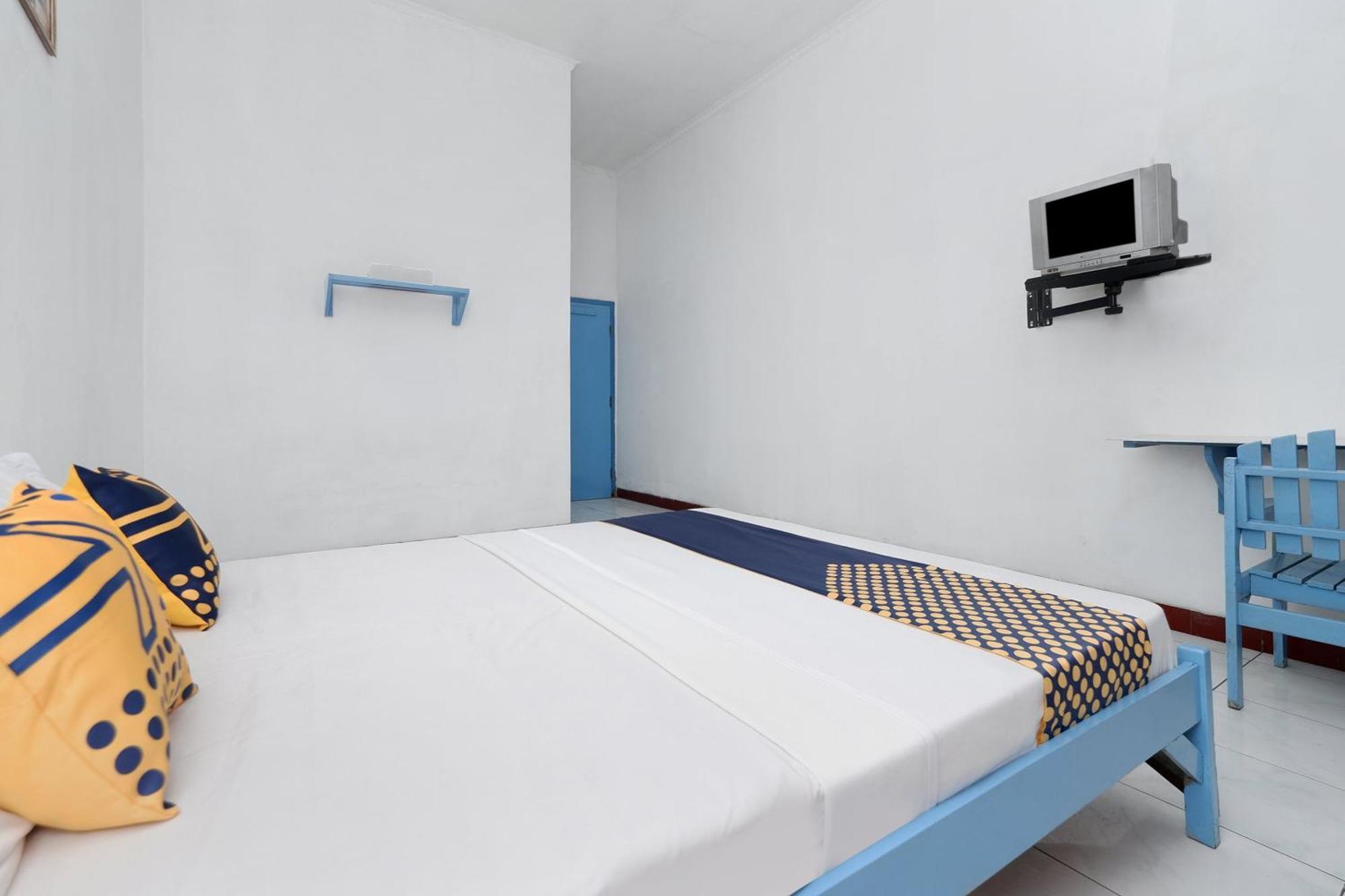 Spot On 2289 Hotel Saudara Tegal  Zewnętrze zdjęcie