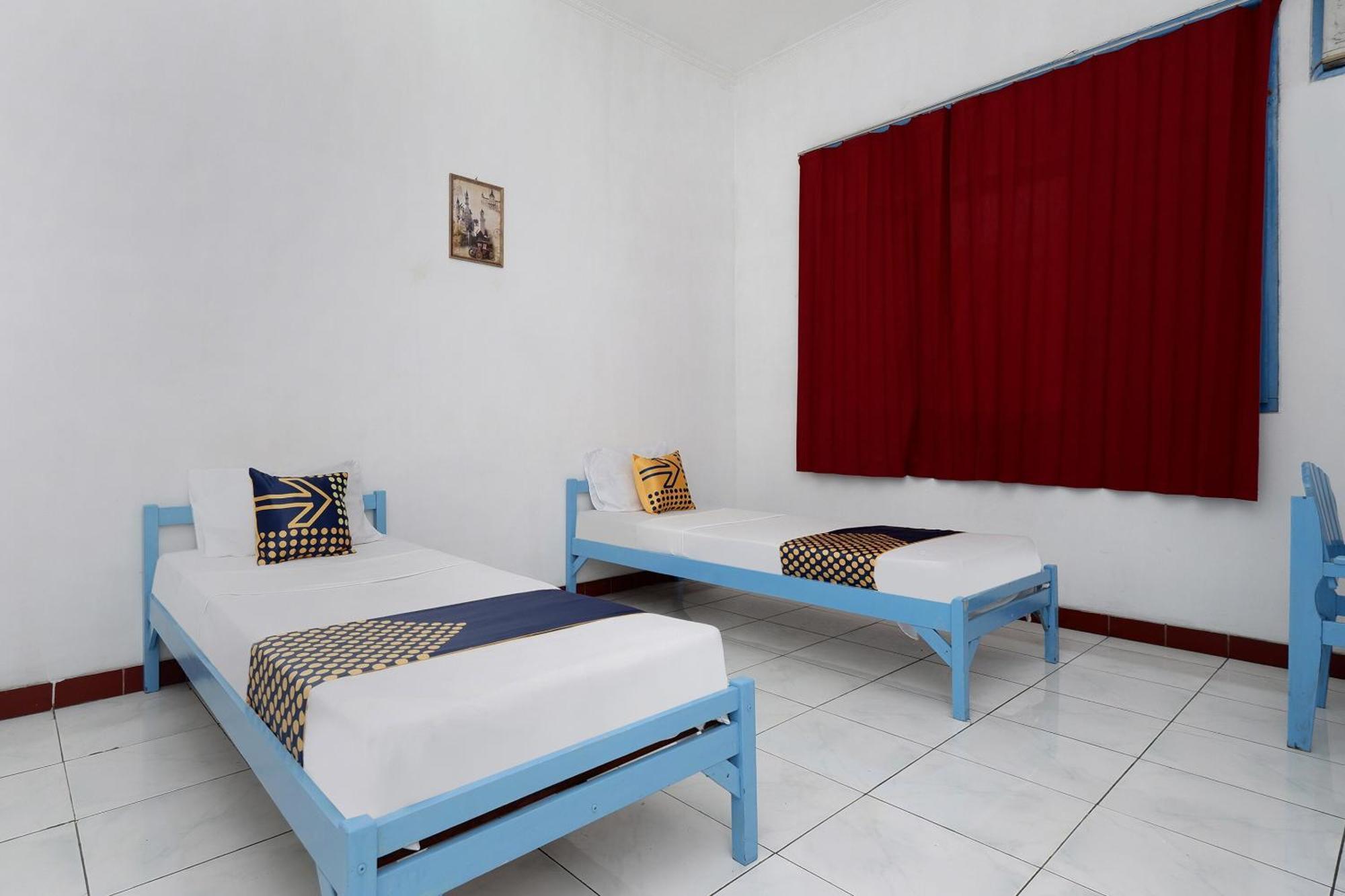 Spot On 2289 Hotel Saudara Tegal  Zewnętrze zdjęcie