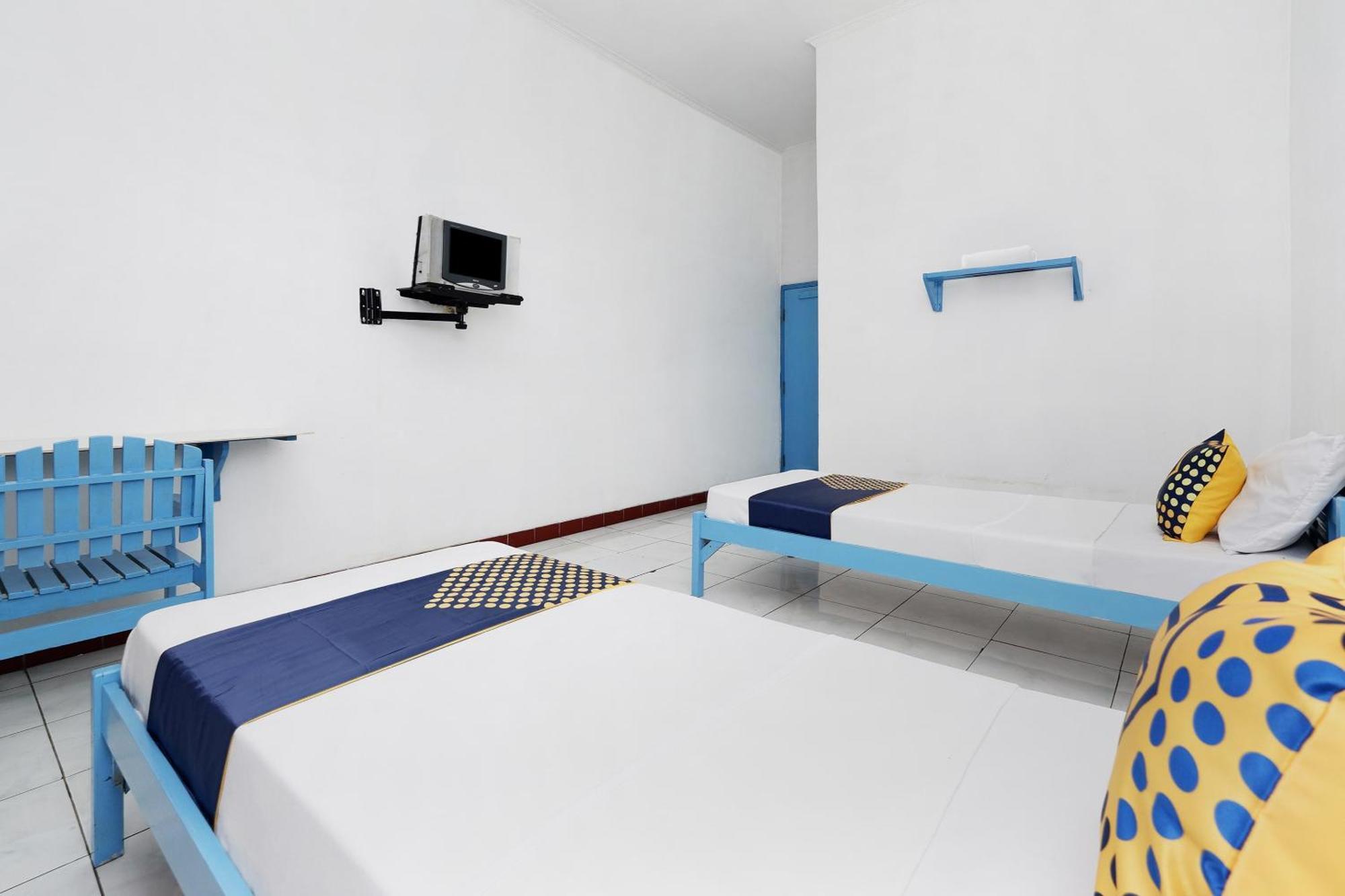 Spot On 2289 Hotel Saudara Tegal  Zewnętrze zdjęcie