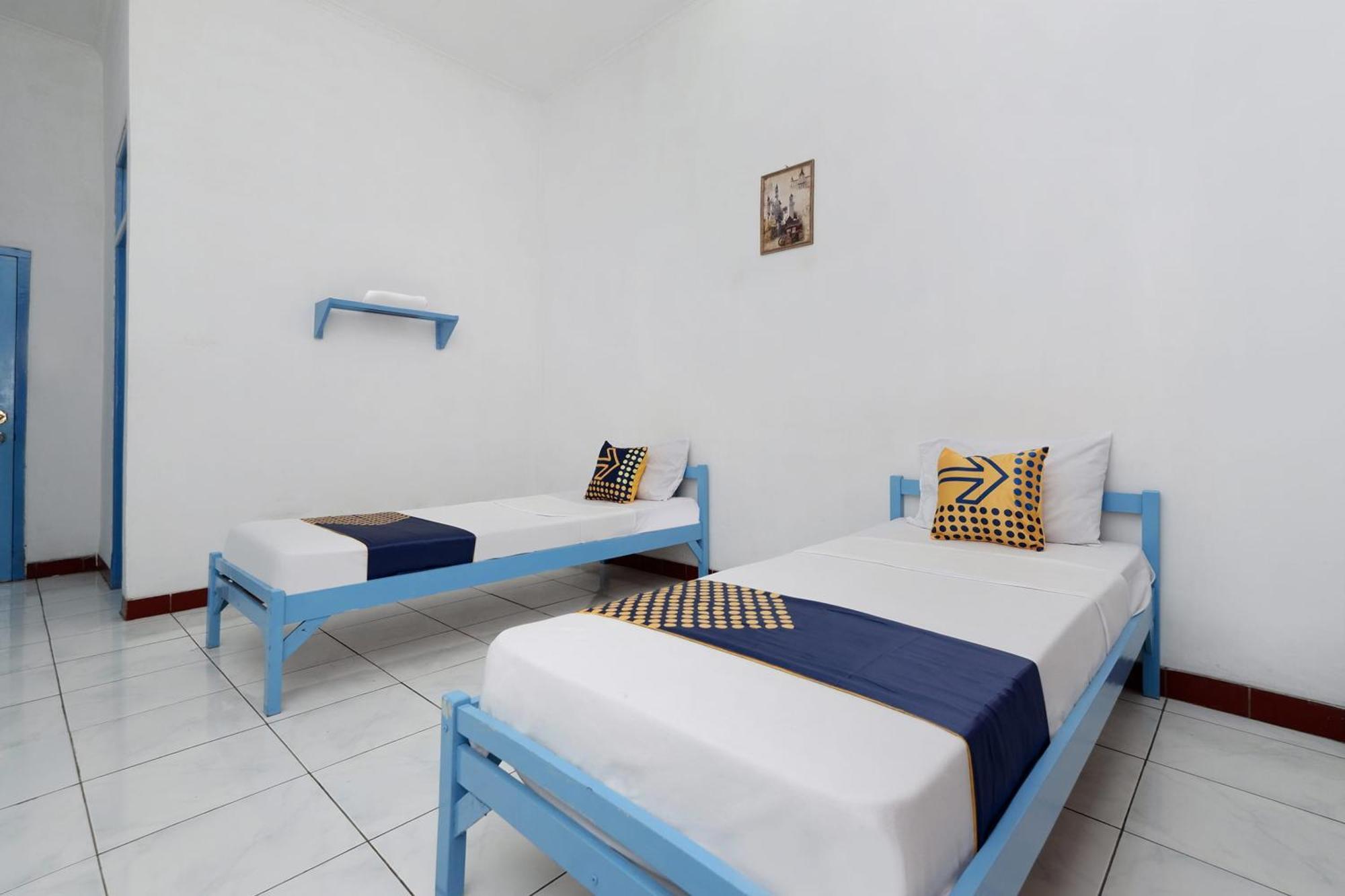 Spot On 2289 Hotel Saudara Tegal  Zewnętrze zdjęcie